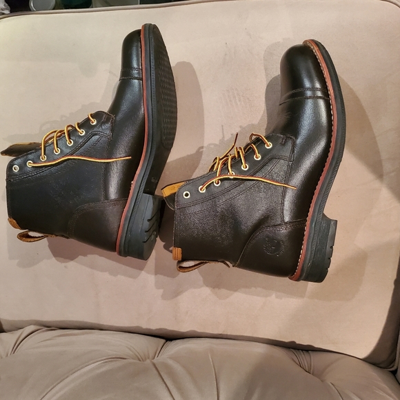 Timberlands - Picture 2 of 5